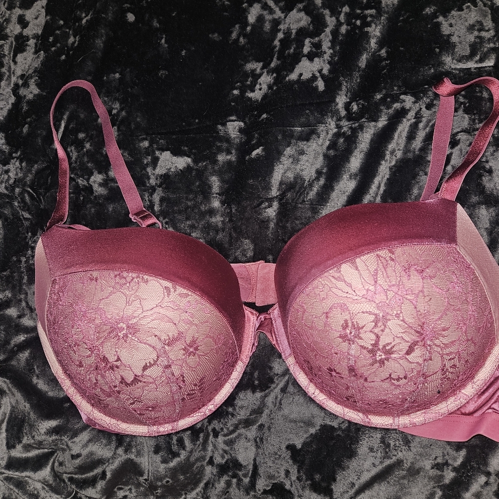 Victoria's secret very sexy, push-up bra Size 40dd